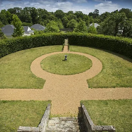 Au Bois Briand Bed & Breakfast *