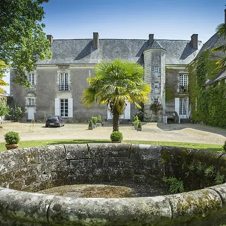 Au Bois Briand Bed & Breakfast *