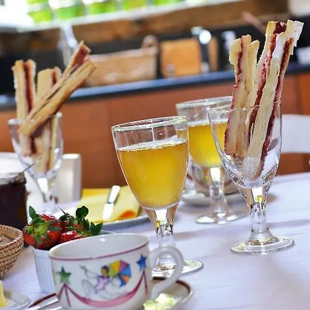 Au Bois Briand Bed & Breakfast